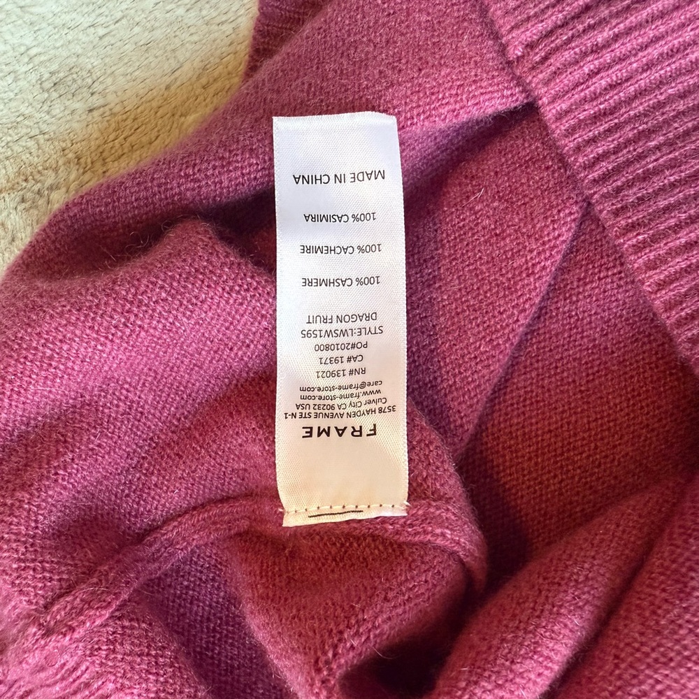 NWOT  FRAME Ruched Sleeve 100% Cashmere Sweater in Dragon Fruit - Picture 9 of 10